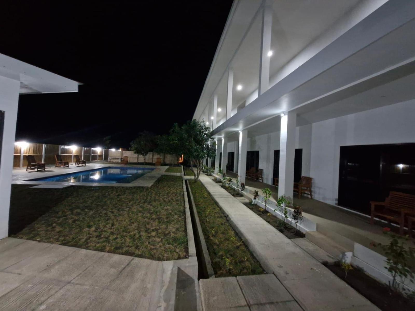 Satu Hati Hotel Ekas Bagian luar foto