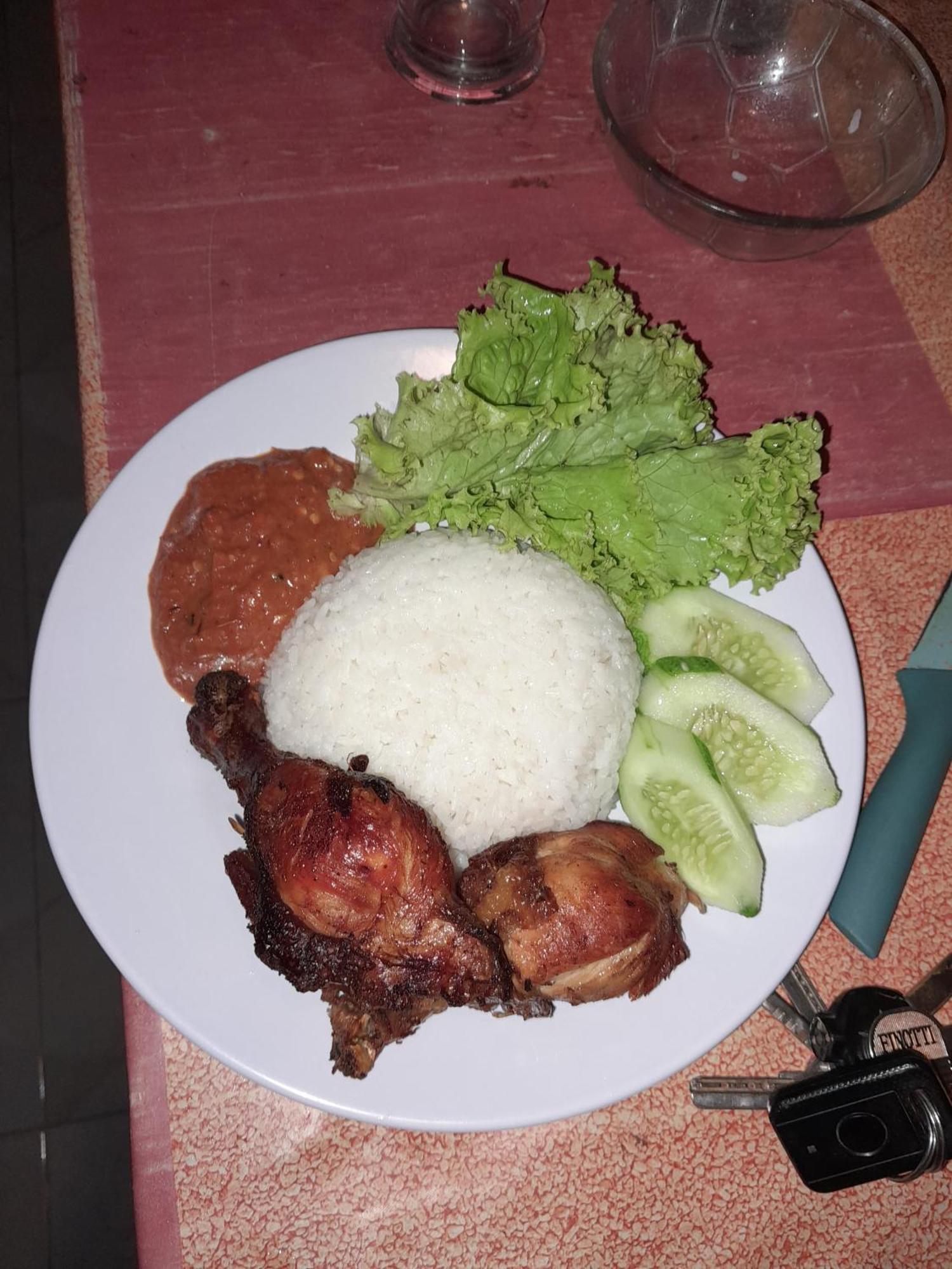 Satu Hati Hotel Ekas Bagian luar foto