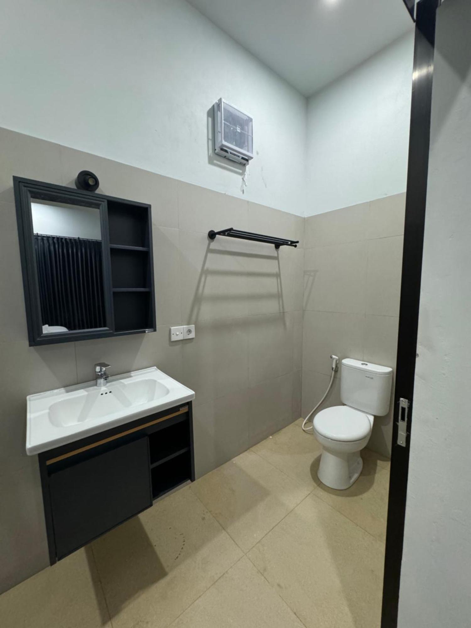 Satu Hati Hotel Ekas Bagian luar foto
